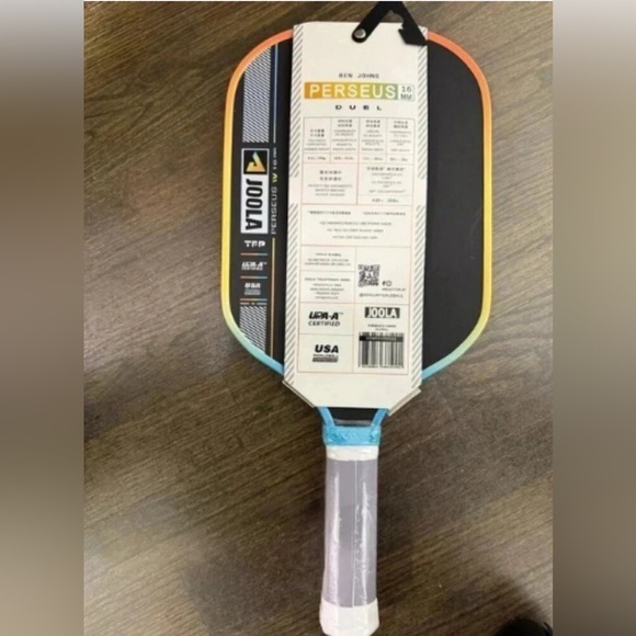JOOLA Pro Pickleball Paddle - Picture 2 of 3
